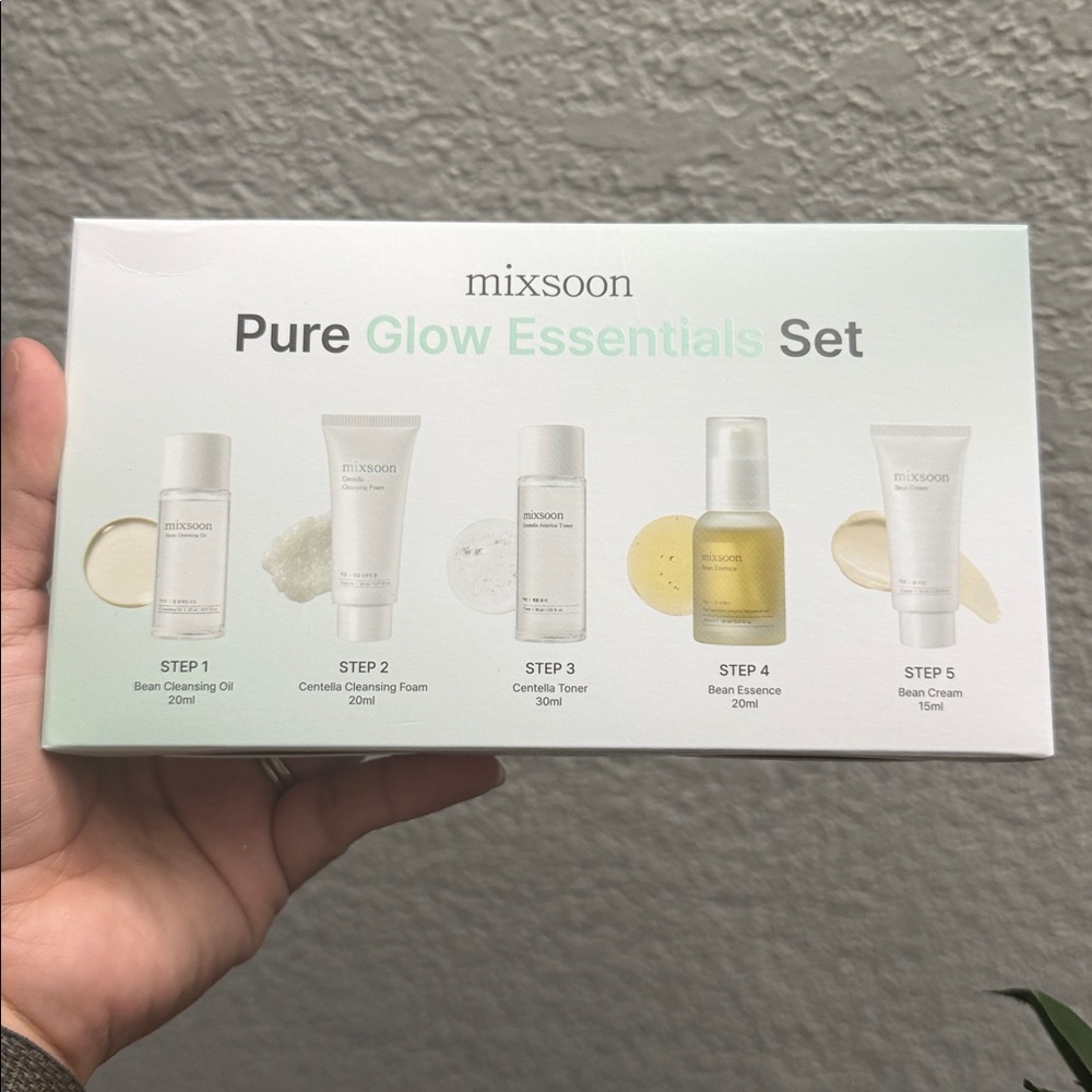 Pure Glow Essentials Set - Mixsoon - Picture 3 of 10